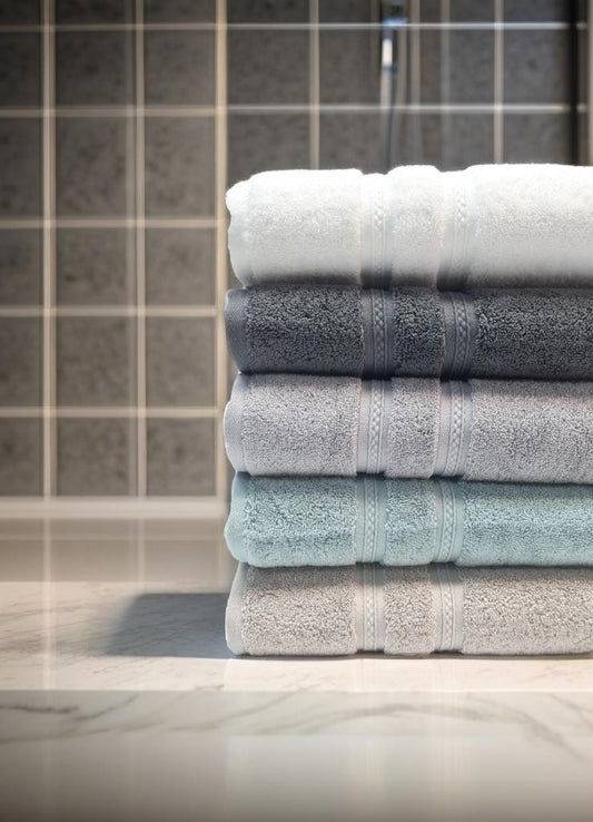 Double Boarder Towels 710gsm